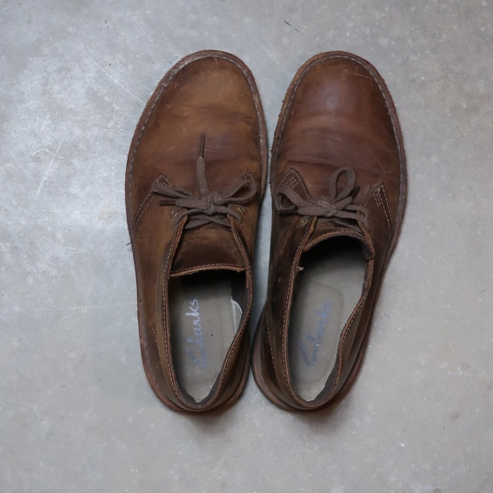clarks leather chukka boots